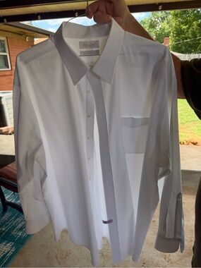 Roundtree & Yorke White Men's Dress Shirt - Classic Button Front